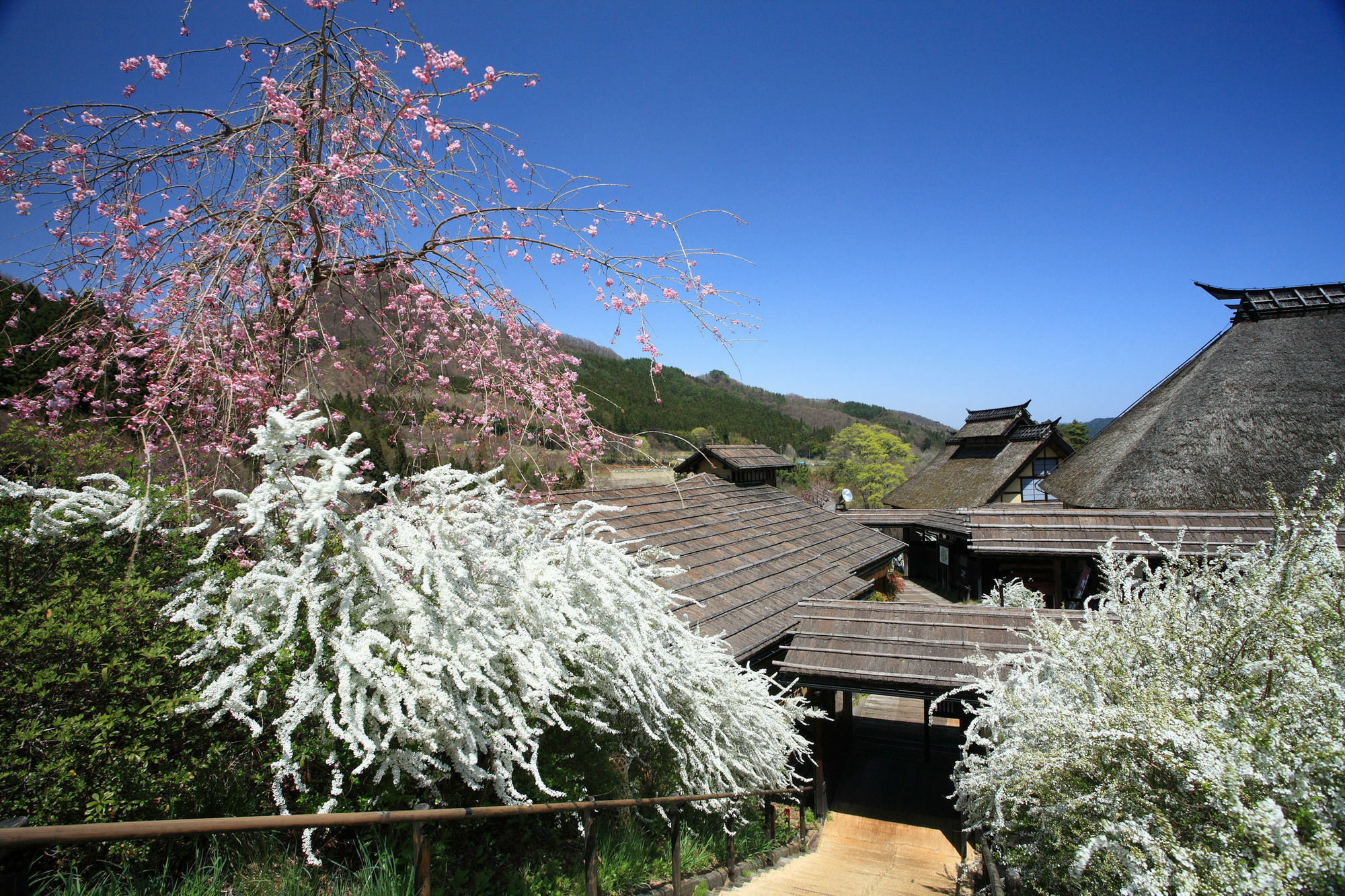 Hatago Higashiagatsuma Exterior foto